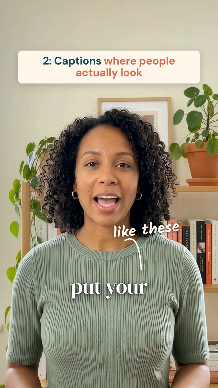 A frame after editing with captions that have no box and one stressed word in the accent colour, plus a tip plate